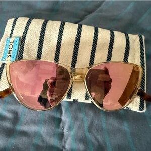 TOMS Cat-Eye Sunglasses with Gold Frame and Rose Gold Polarized Lenses